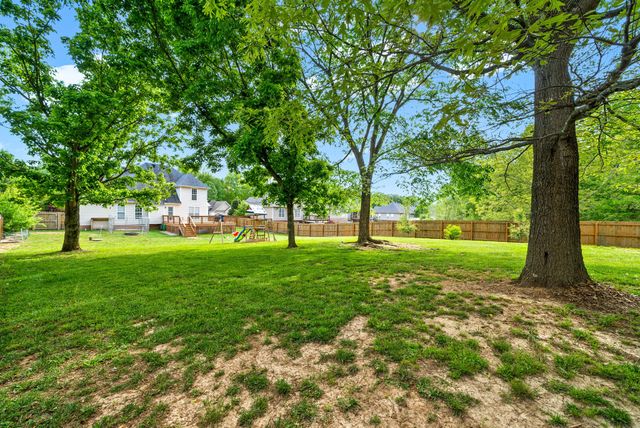 4413 Taylor Hall Ln, Adams, TN 37010