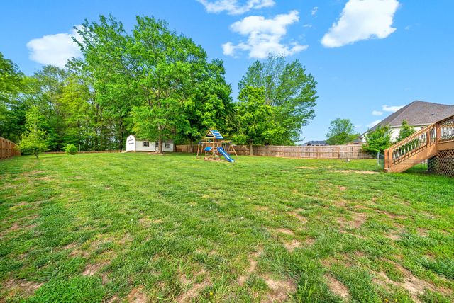 4413 Taylor Hall Ln, Adams, TN 37010