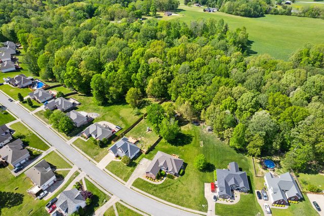 4413 Taylor Hall Ln, Adams, TN 37010