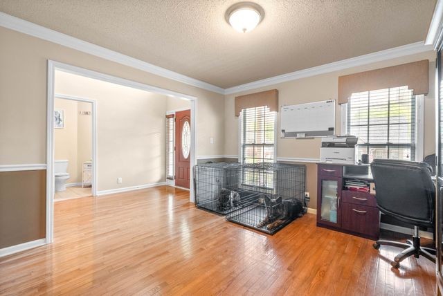 4413 Taylor Hall Ln, Adams, TN 37010