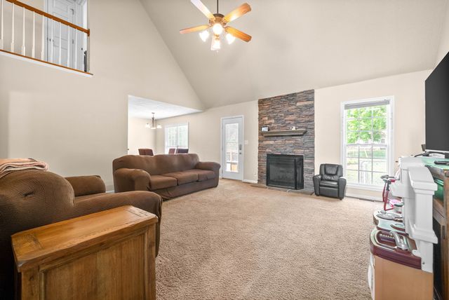 4413 Taylor Hall Ln, Adams, TN 37010