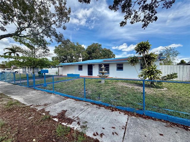 4513 NW 203rd Ter, Miami Gardens, FL 33055