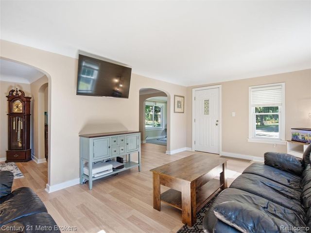 301 Field Road, Clio, MI 48420