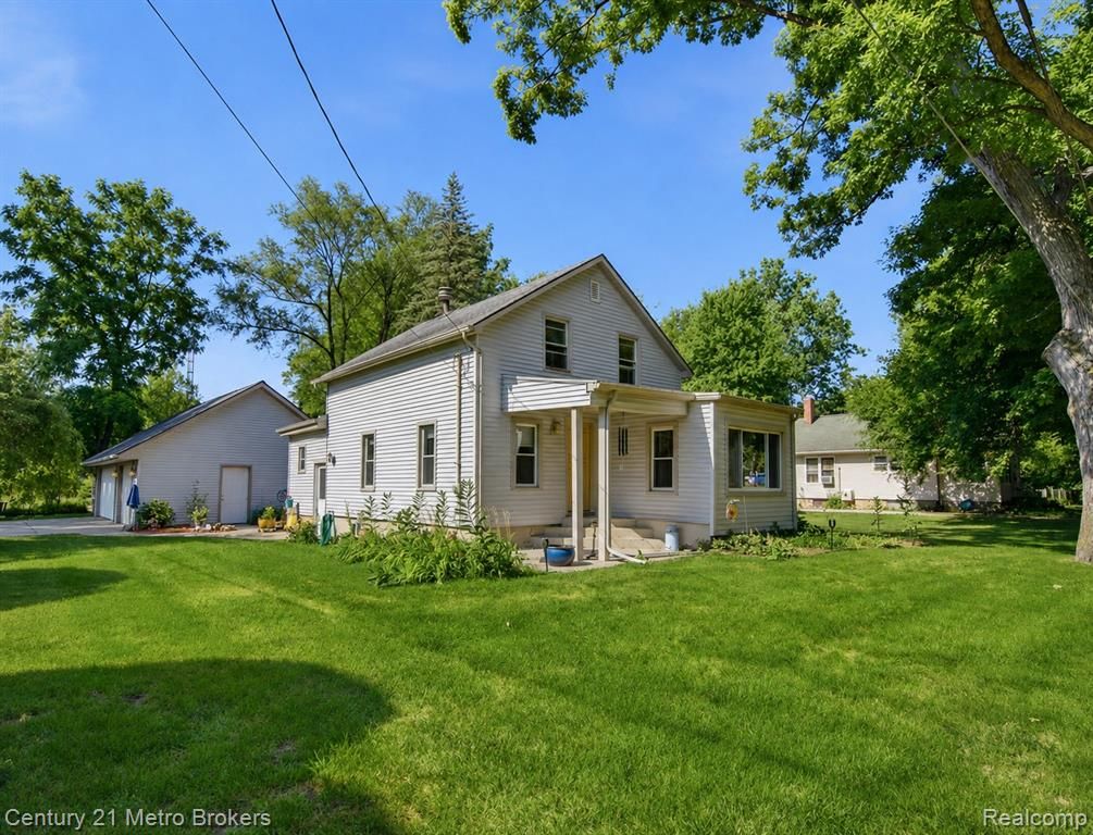 301 Field Road, Clio, MI 48420
