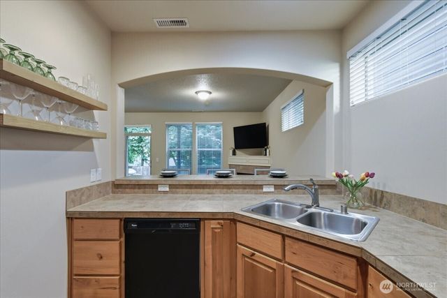7405 NW 1st Place, Vancouver, WA 98665
