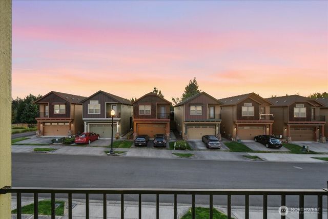 7405 NW 1st Place, Vancouver, WA 98665