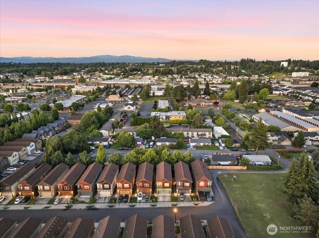 7405 NW 1st Place, Vancouver, WA 98665
