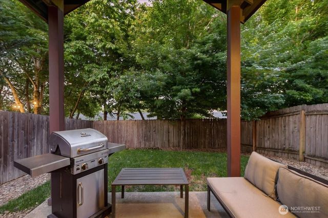 7405 NW 1st Place, Vancouver, WA 98665