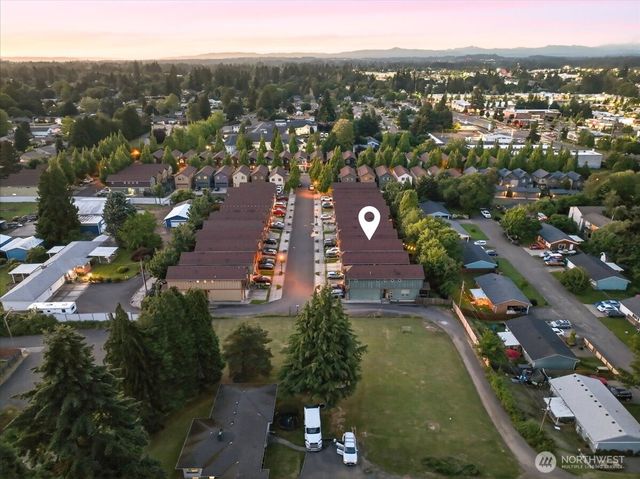 7405 NW 1st Place, Vancouver, WA 98665