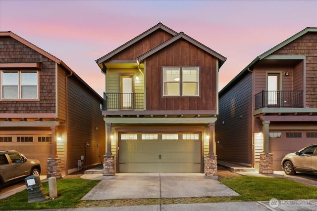 7405 NW 1st Place, Vancouver, WA 98665
