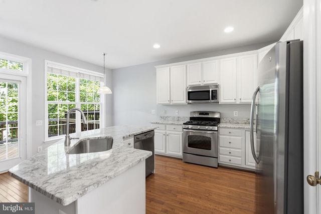 12880 FAIR VALLEY CT, Fairfax, VA 22033