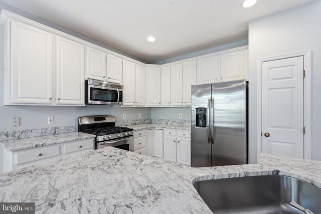 12880 FAIR VALLEY CT, Fairfax, VA 22033
