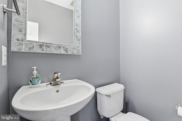 12880 FAIR VALLEY CT, Fairfax, VA 22033