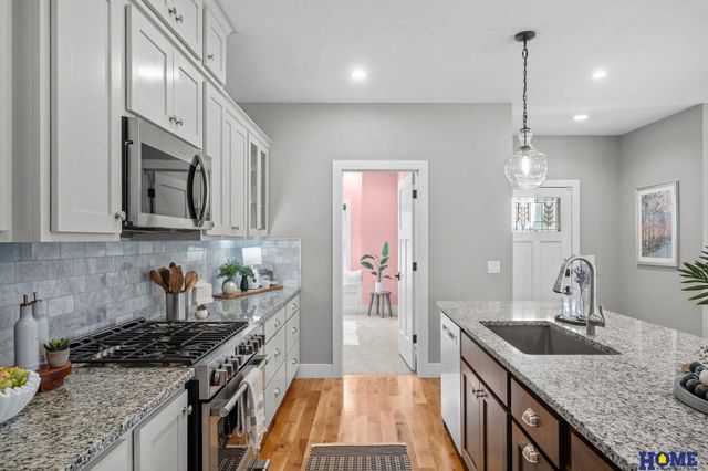 6015 Hidcote Drive, Lincoln, NE 68516
