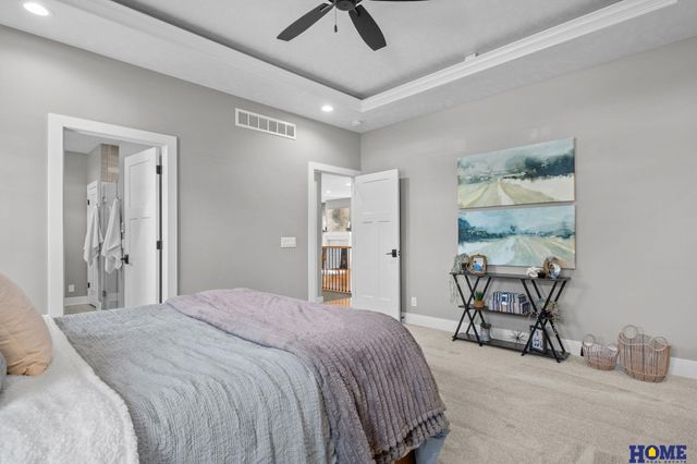 6015 Hidcote Drive, Lincoln, NE 68516