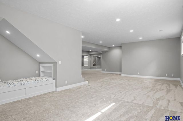 6015 Hidcote Drive, Lincoln, NE 68516