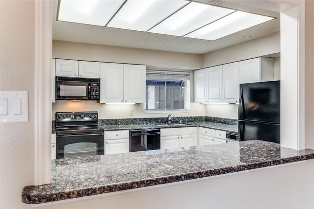 8610 TURTLE CREEK Boulevard 203, Dallas, TX 75225