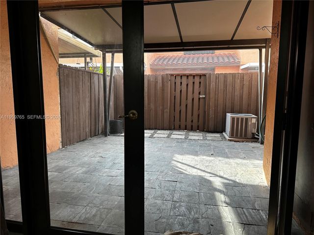 6380 W 27th Ln 105-20, Hialeah, FL 33016