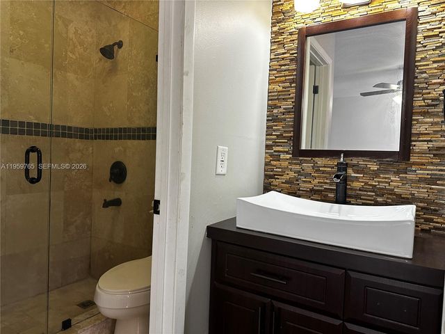 6380 W 27th Ln 105-20, Hialeah, FL 33016