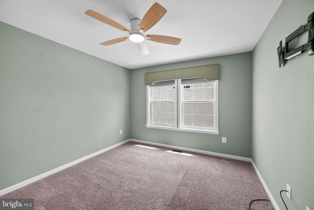 9424 MORNING DEW DR, Hagerstown, MD 21740