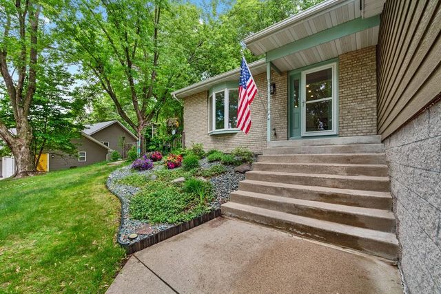 1113 Michaelson Street N, Hudson, WI 54016