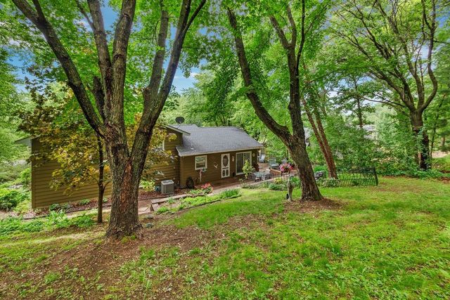 1113 Michaelson Street N, Hudson, WI 54016