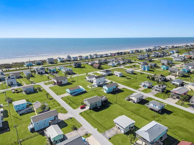 4208 Hardin Drive, Galveston, TX 77554