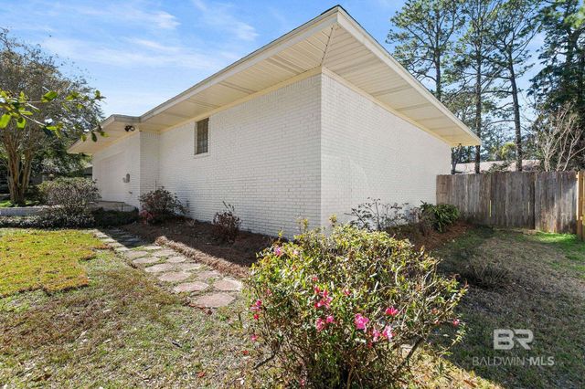 100 Dewitt Circle, Daphne, AL 36526