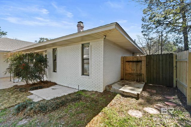 100 Dewitt Circle, Daphne, AL 36526