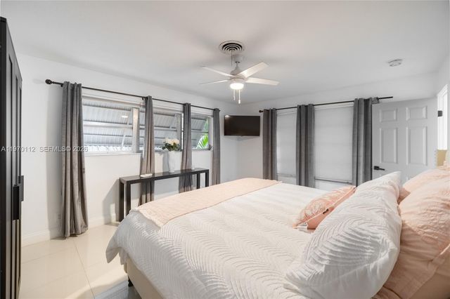 2121 NE 62nd St, Fort Lauderdale, FL 33308