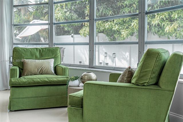 2121 NE 62nd St, Fort Lauderdale, FL 33308