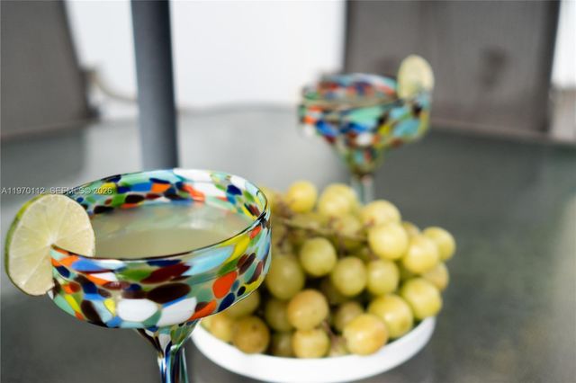 2121 NE 62nd St, Fort Lauderdale, FL 33308