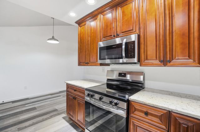 5007 Holbrook Drive, Columbus, OH 43232