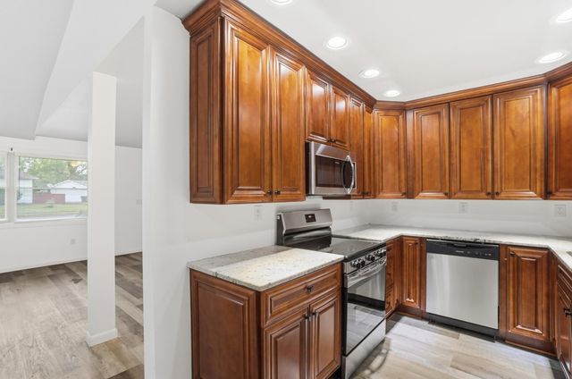 5007 Holbrook Drive, Columbus, OH 43232