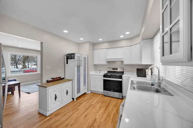 128 55th Street, Downers Grove, IL 60515