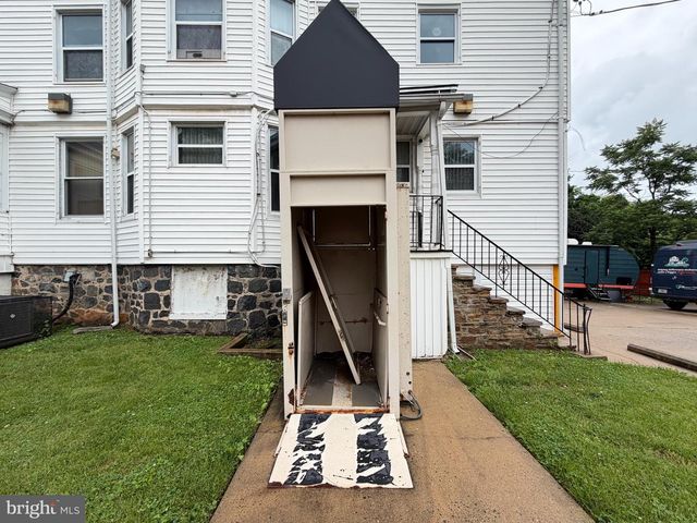 3639 LIBERTY HEIGHTS AVE, Baltimore, MD 21215