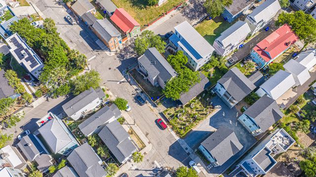 52 Aiken Street Apt A, Charleston, SC 29403