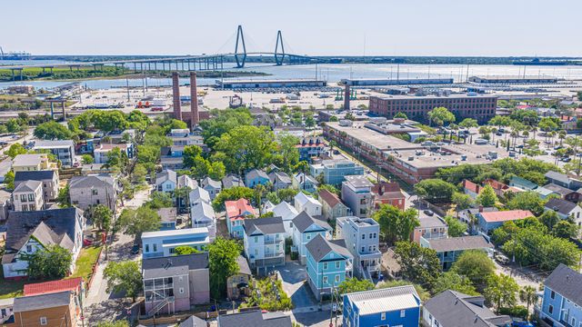 52 Aiken Street Apt A, Charleston, SC 29403