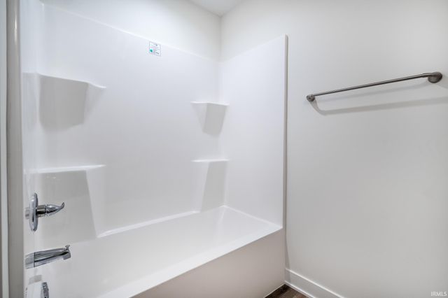 4874 Whittlebury Drive, Fort Wayne, IN 46818