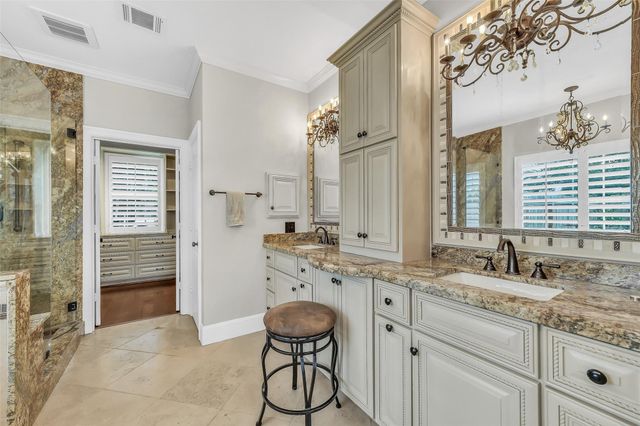 210 Trail Bend Lane, Friendswood, TX 77546