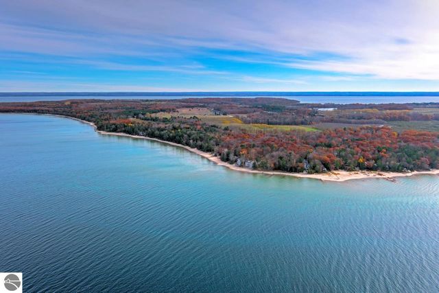 2755 Shore Wood Drive, Traverse City, MI 49686