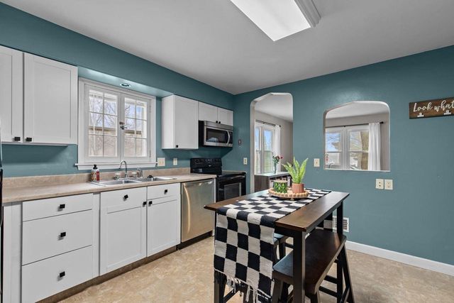 330 GROVE STREET, Manawa, WI 54949