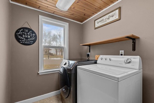 330 GROVE STREET, Manawa, WI 54949