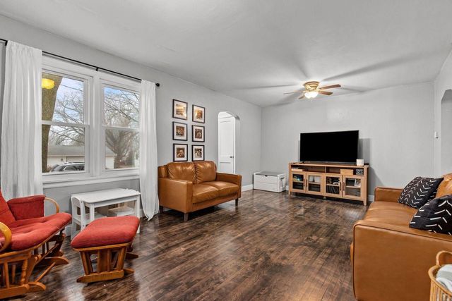 330 GROVE STREET, Manawa, WI 54949