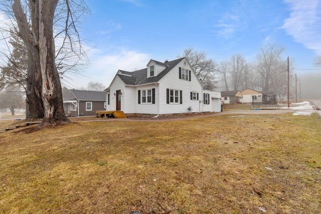 330 GROVE STREET, Manawa, WI 54949