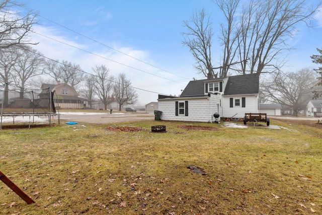 330 GROVE STREET, Manawa, WI 54949