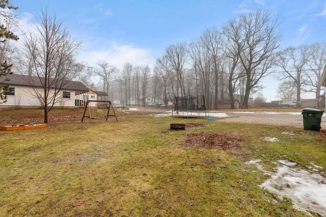 330 GROVE STREET, Manawa, WI 54949