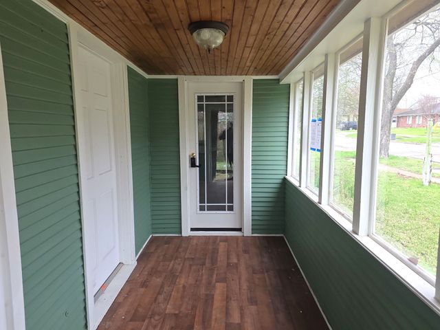 612 N Adelaide Street, Terrell, TX 75160