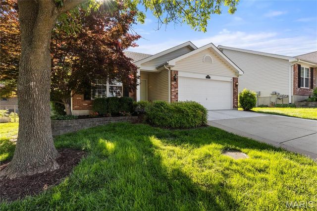10140 Shapfield Lane, Affton, MO 63123