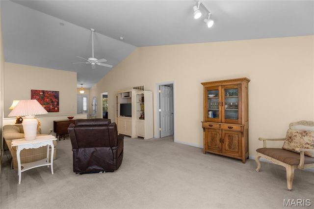 10140 Shapfield Lane, Affton, MO 63123